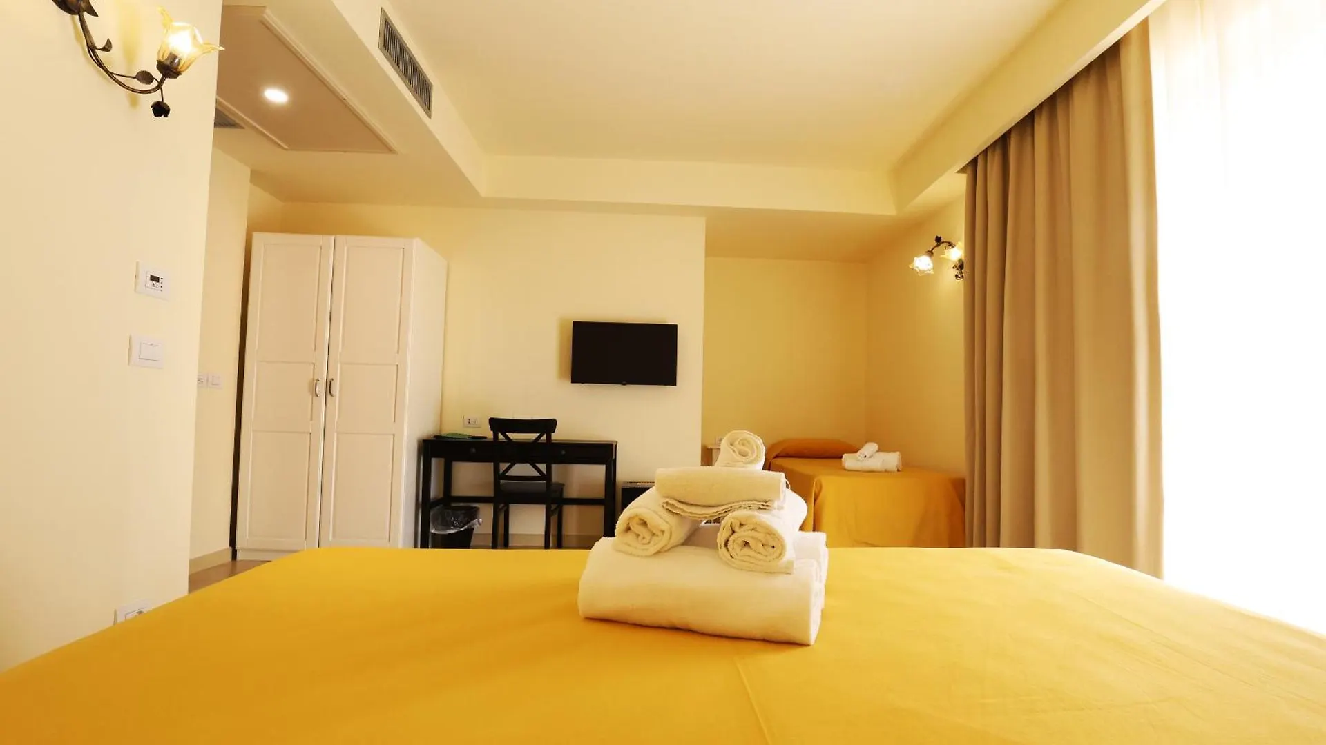 Verdello Home Savoca Italie